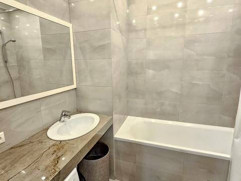 квартира за адресою Ділова вул. (Димитрова), 1/2