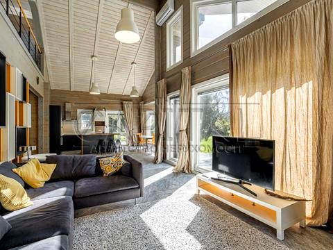 будинок за адресою Миколи Бажана просп.