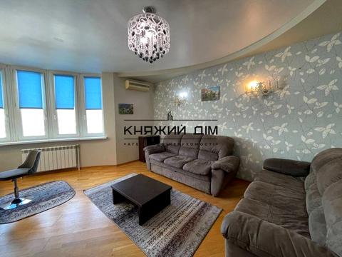 квартира за адресою Дніпровська набережна вул., 19