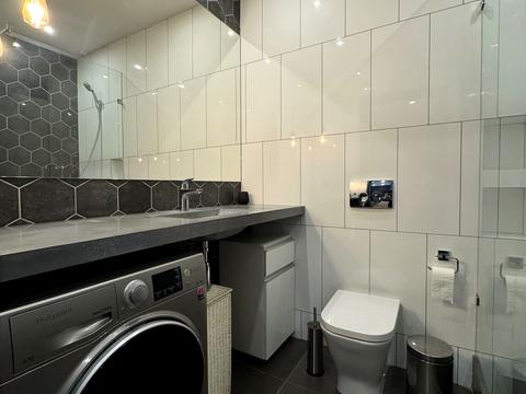 квартира по адресу Феодосийская ул., 2-Л