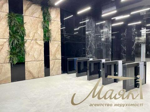 коммерческая по адресу Короленковская ул., 4