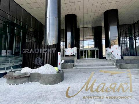 комерційна за адресою Короленківська вул., 4