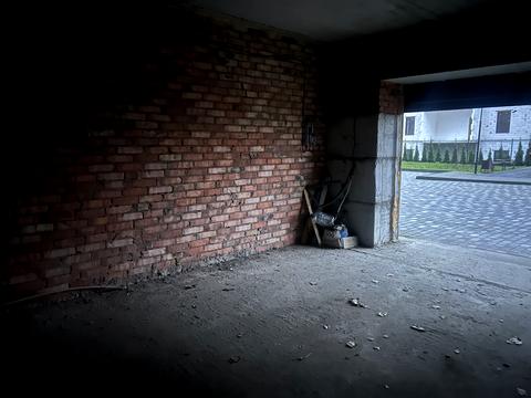 паркомісце за адресою Панаса Мирного вул., 11