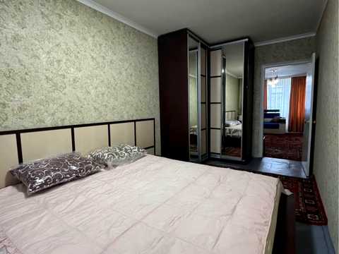 квартира за адресою Героїв просп., 12