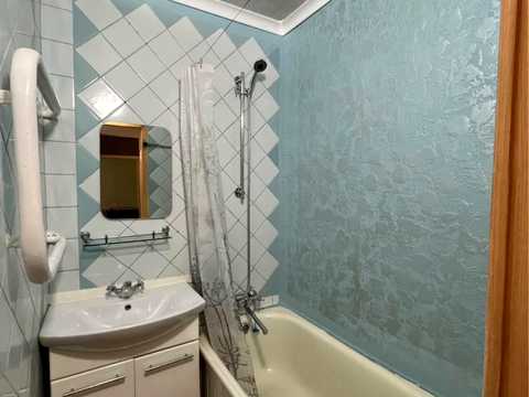 квартира за адресою Героїв просп., 12