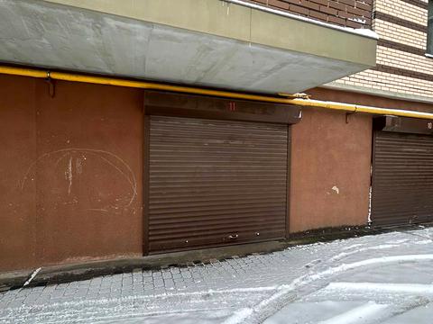 паркомісце за адресою Панаса Мирного вул., 11