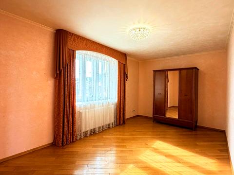 коммерческая по адресу Декарта ул., 7