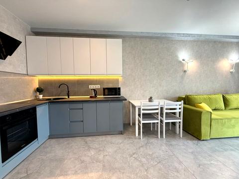 квартира за адресою Михайла Максимовича вул. (Онуфрія Трутенка), 28-Е