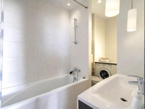 квартира за адресою Героїв полку "Азов" вул. (Маршала Малиновського), 8