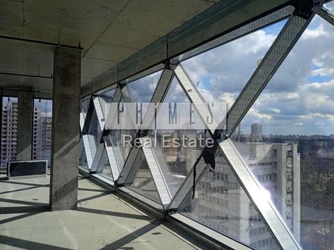 комерційна за адресою Василя Стуса вул., 35-37