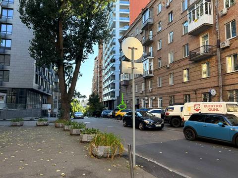 комерційна за адресою Київ, Гоголівська вул., 49