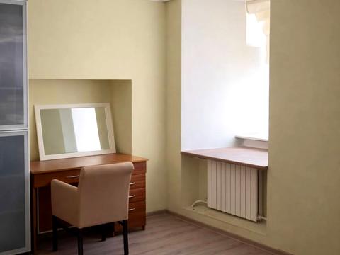 комерційна за адресою Київ, Гоголівська вул., 49