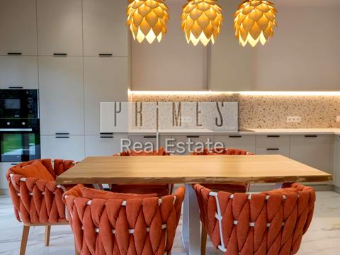 будинок за адресою Лебедівка