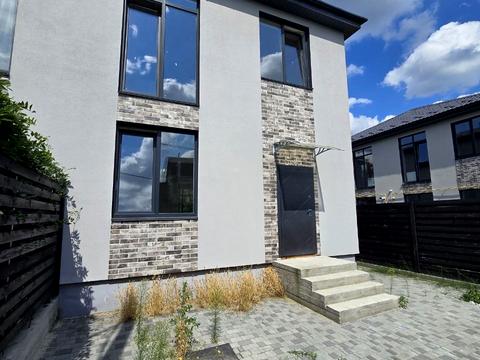 будинок за адресою Наталії Околітенко вул. (Ломоносова)