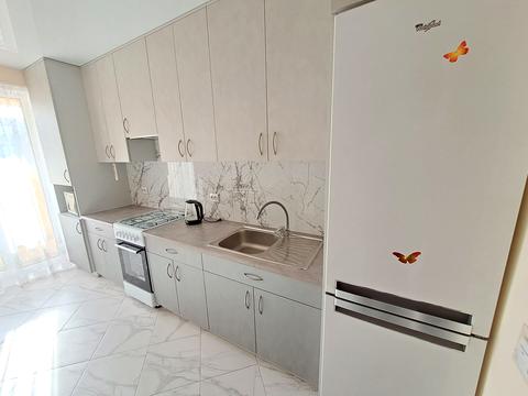 квартира за адресою Злуки просп., 18