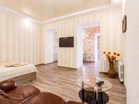 квартира за адресою Ніни Строкатої вул. (Буніна), 30