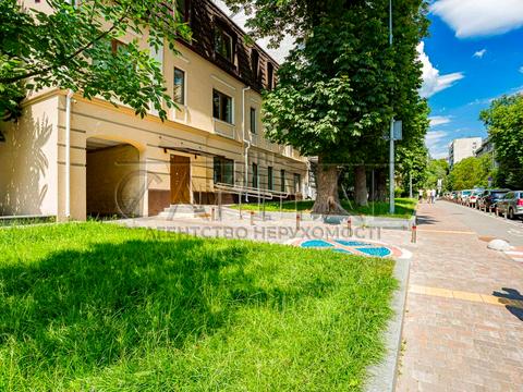 комерційна за адресою Івана Франка вул., 26