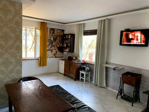 дом по адресу ПЕРЕМОГИ, 1