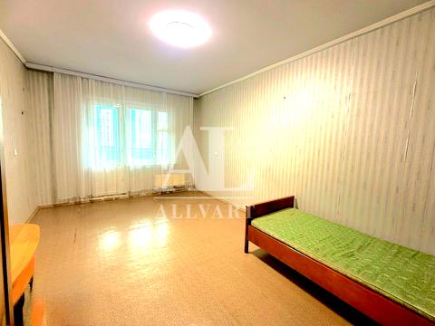 квартира по адресу Ревуцкого ул., 18-А