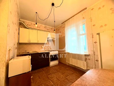 квартира по адресу Ревуцкого ул., 18-А