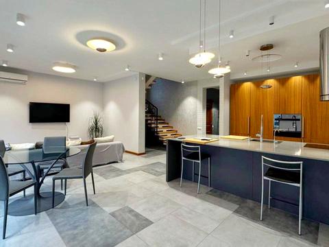 будинок за адресою Озерна вул.