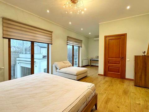 будинок за адресою Озерна вул.