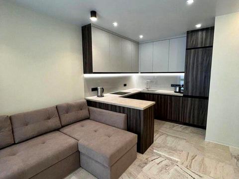 квартира за адресою Салютна вул., 2к17