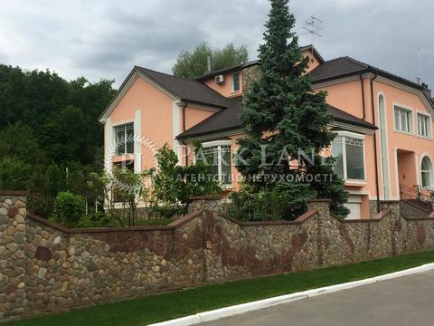 будинок за адресою Київська вул., 10