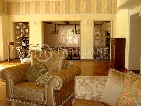 будинок за адресою Київська вул., 10