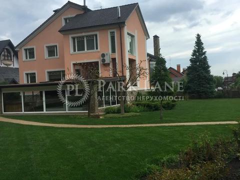 будинок за адресою Київська вул., 10