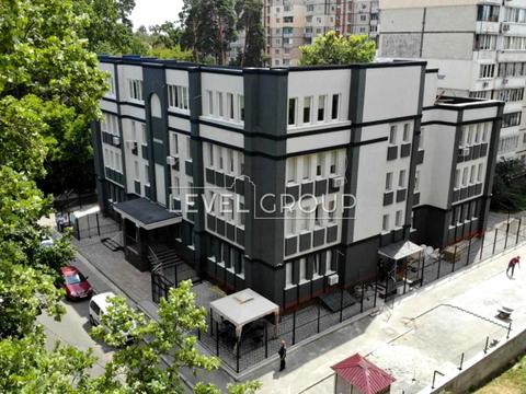 комерційна за адресою Михайла Котельникова вул., 25
