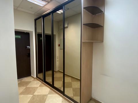 комерційна за адресою Нагірна вул., 6/31