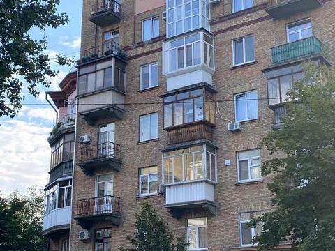 комерційна за адресою Нагірна вул., 6/31