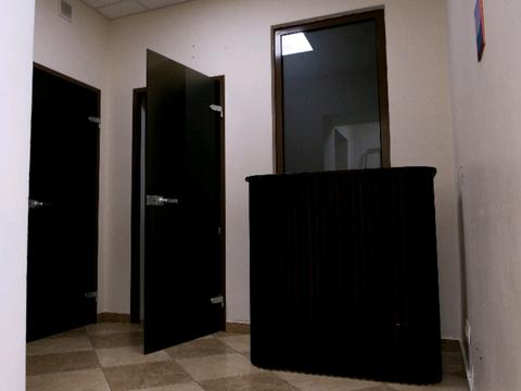 комерційна за адресою Нагірна вул., 6/31