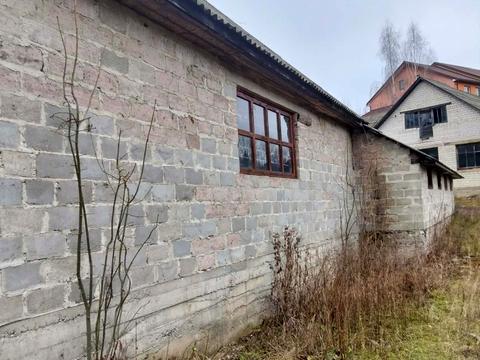 комерційна за адресою Центральна, 913