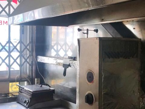 комерційна за адресою Героїв просп., 3