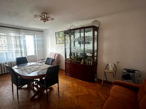 квартира за адресою Василя Симоненка вул., 8