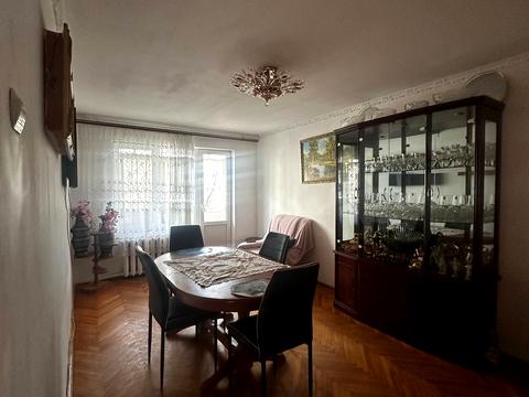 квартира за адресою Василя Симоненка вул., 8