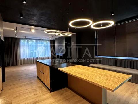 дом по адресу Революції Гідності ул. (Революції), 20