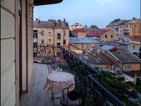 квартира за адресою Військовий узвіз, 13-А