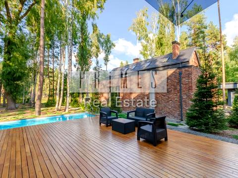 будинок за адресою Лебедівка