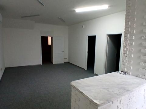 комерційна за адресою Композитора Ніщинського вул., 28