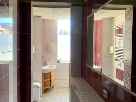 комерційна за адресою Промислова вул., 50/52
