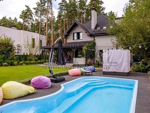 дом по адресу успішна