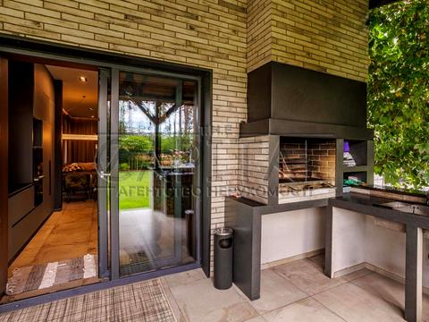 дом по адресу успішна