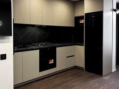 квартира за адресою Степана Бандери вул., (Будинок 4)