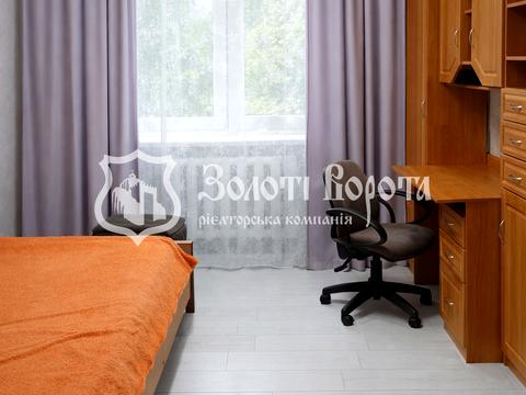 дом по адресу Сім'ї Сидоренків вул.