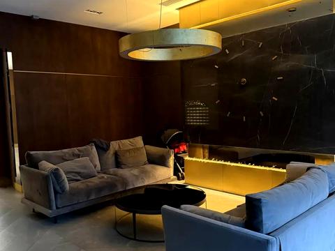 комерційна за адресою Січових Стрільців вул. (Артема), 44-А