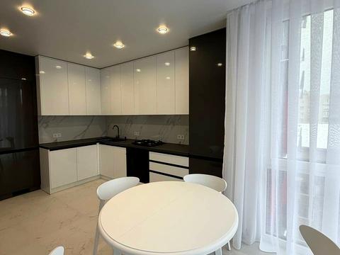 квартира за адресою Степана Бандери вул., (Будинок 4)