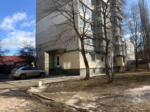 комерційна за адресою Покровська вул., 28